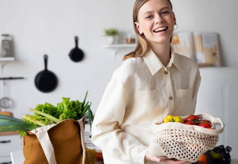 Makanan dan Minuman yang Mendukung Penglihatan Tajam